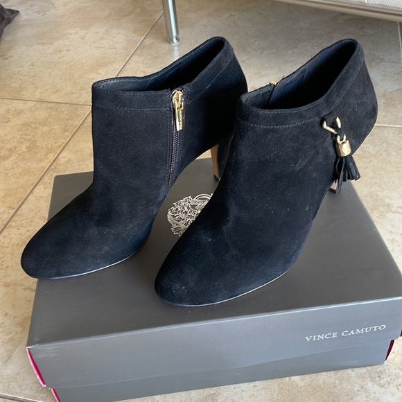 Vince Camuto Black Booties - Picture 5 of 8